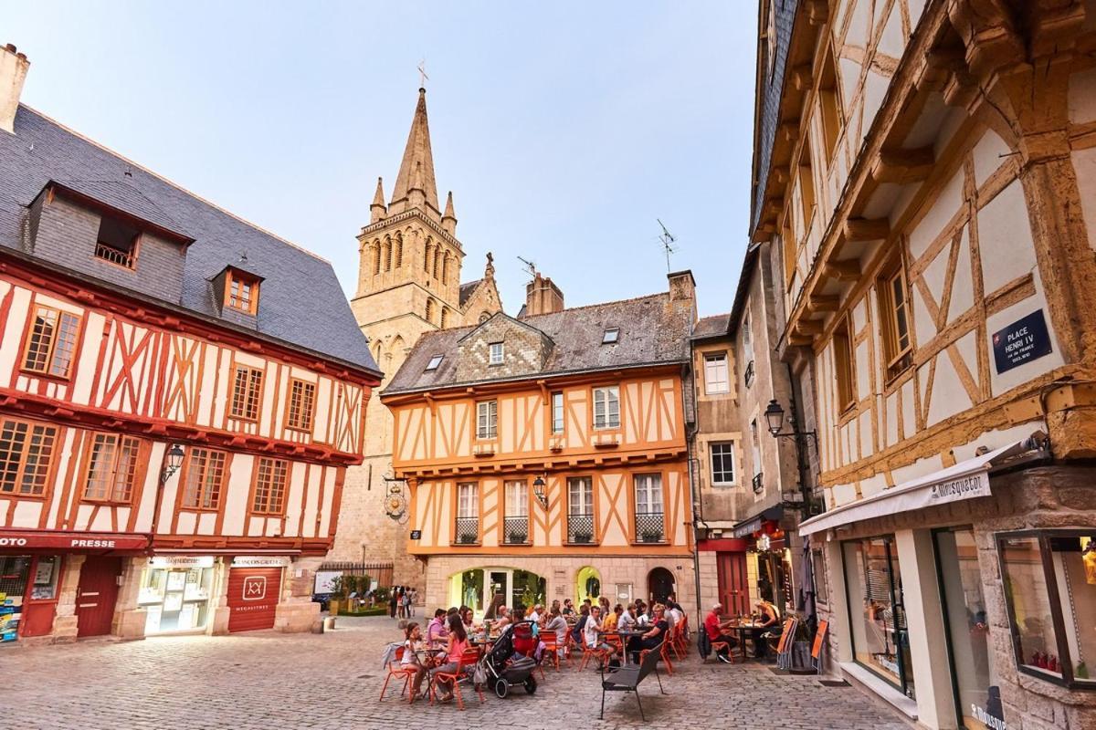 Maison 10 Pers En Bord De Mer Avec Piscine Chauffee Toute L'Annee, Spa Et Hamman Surzur 外观 照片